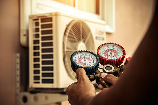 Professional Hvac technician working in Houlton, WI